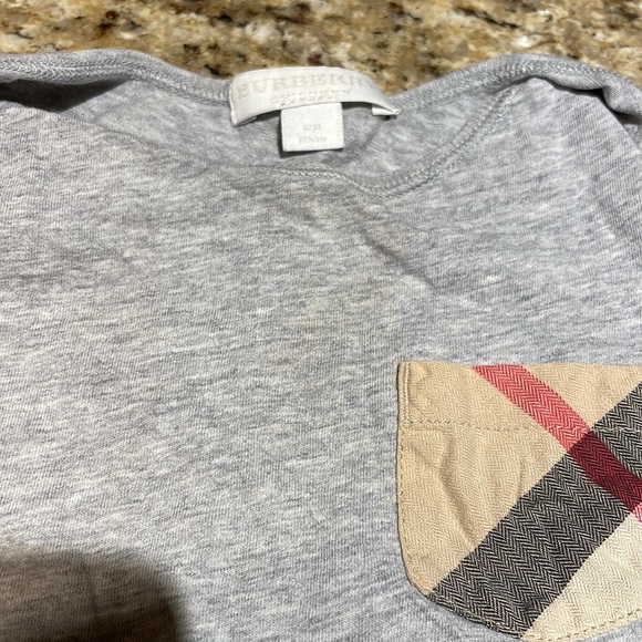 Tshirt with buttons - Picture 3 of 5